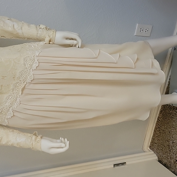 VTG RIMINI 1970s Ivory Lace Colonial Castlecore Chiffon Ruffle Bridal Dress - Picture 5 of 16